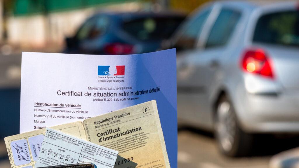 Quelle adresse doit figurer sur la carte grise quand on est nomade